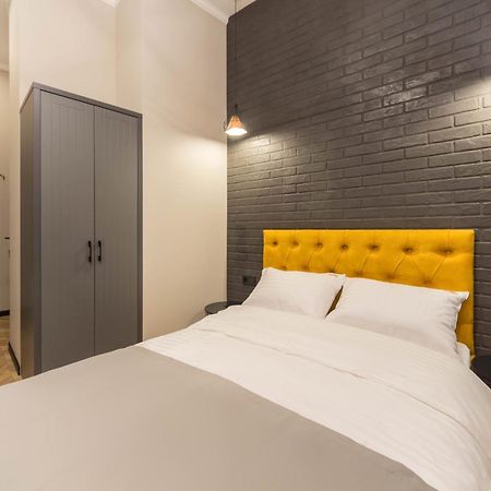 Self Check-In Apartments Maidan Area Kyiv Exterior photo