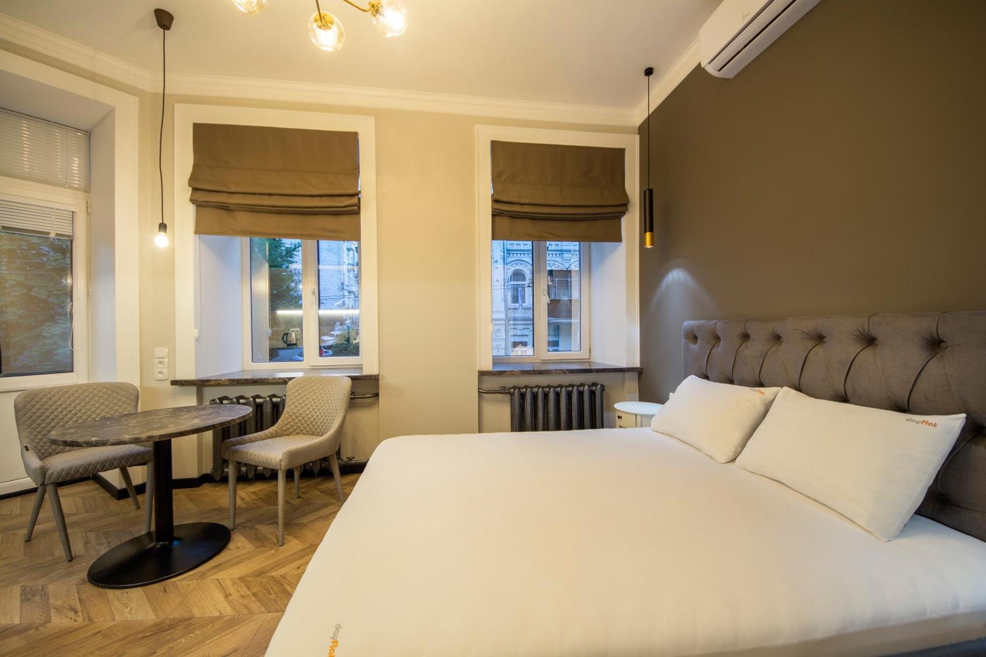 Self Check-In Apartments Maidan Area Kyiv Exterior photo