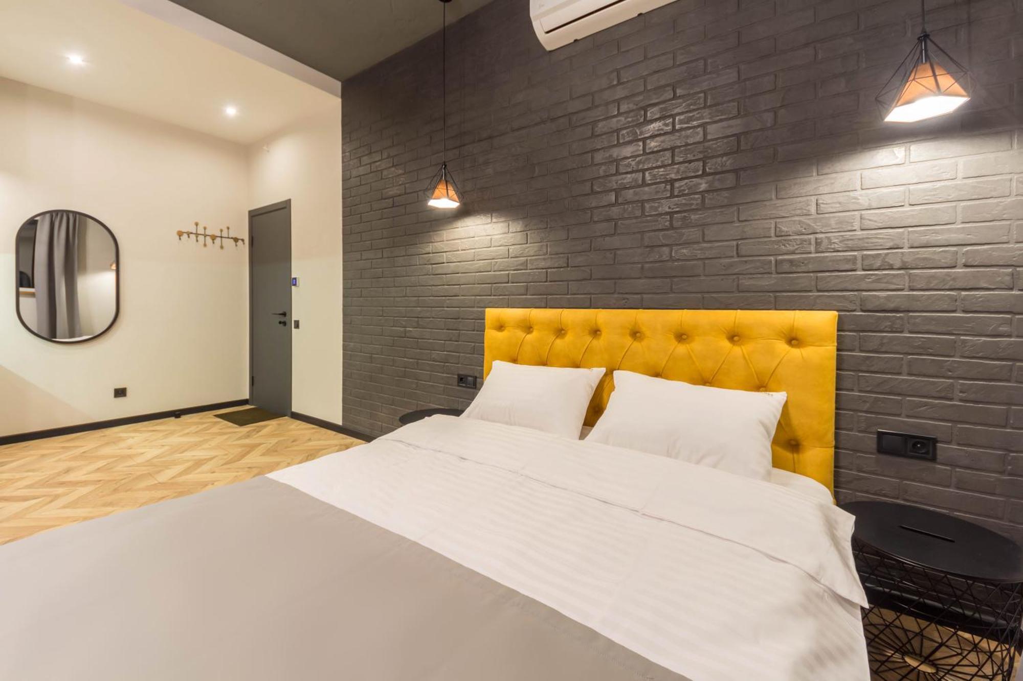 Self Check-In Apartments Maidan Area Kyiv Exterior photo