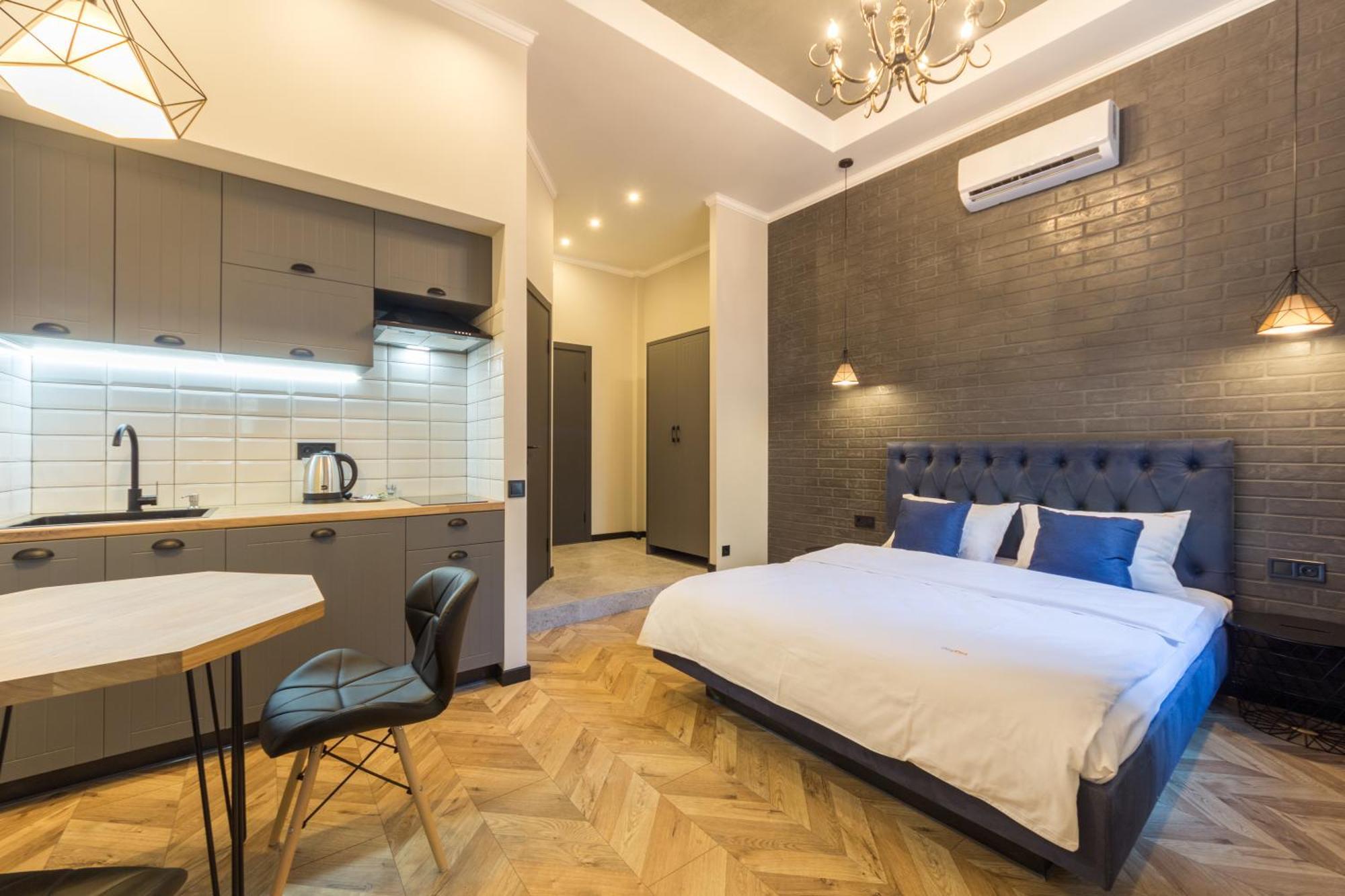 Self Check-In Apartments Maidan Area Kyiv Room photo